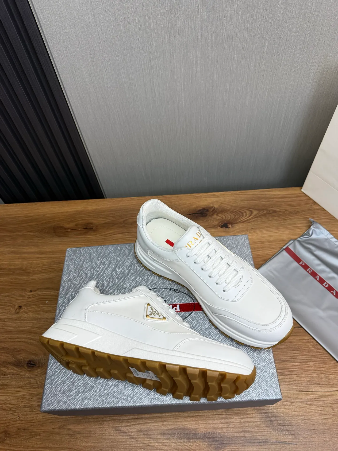 Men's shoes 💰580💰 [PRADA] Popular men's shoes shipped 👏Official website synchronization ⬆️Original cowhide fabric + cowhide lining, 1⃣️:1⃣️reproduction, original sole, 38-45 (45. Customized, non-refundable)